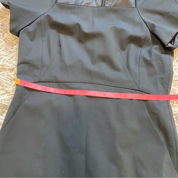 Lafayette 148 | Black Square Neck Short Sleeve Knee Length Virgin Wool Dress 2 - Picture 9 of 10